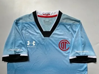 22-23 Toluca third away