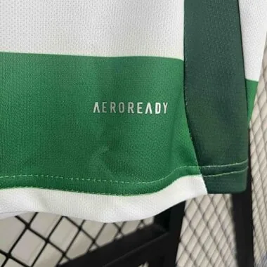 Equipamento de futebol dos Celtics (jogo em casa) 24-25
