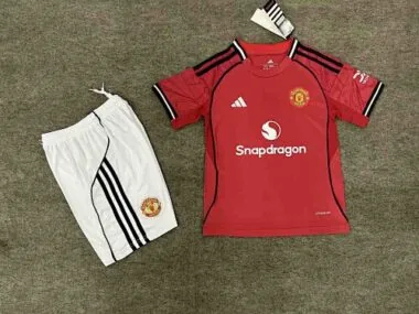 25-26 Manchester United Home Kids Kit Soccer AAAAJersey Yupoo