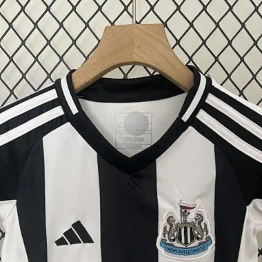 24-25 Newcastle United Home Kid Kits Youth Apparels Football