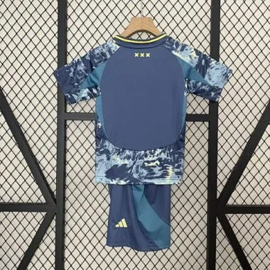 Equipaciones infantiles para partidos fuera de casa del Ajax 24-25: ropa para jóvenes
