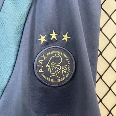 Equipaciones infantiles para partidos fuera de casa del Ajax 24-25: ropa para jóvenes