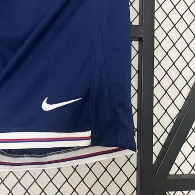 Pantaloncini da calcio dell'Inghilterra per gli Europei UEFA 2024 (modello da casa)