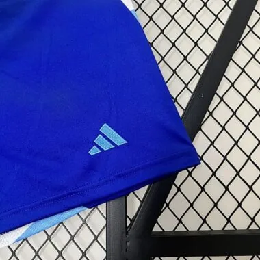 Calções de futebol da Argentina para jogos fora de casa na Copa América de 2024