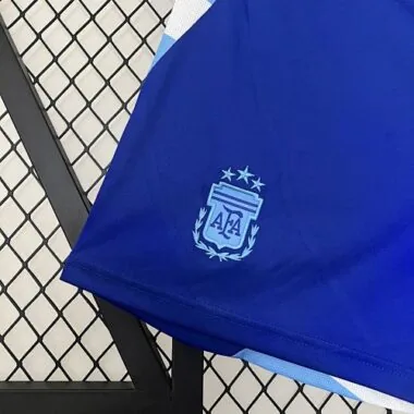 Calções de futebol da Argentina para jogos fora de casa na Copa América de 2024