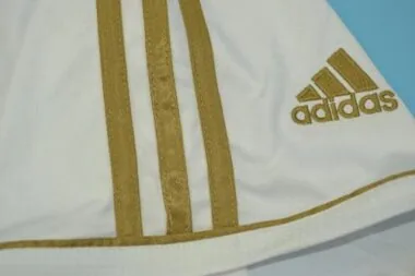 Pantaloncini da casa del Real Madrid 11-12