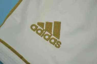 Pantaloncini da casa del Real Madrid 11-12