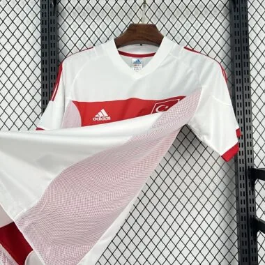 2002 Turkey Home Kit Retro Soccer T-Shirt