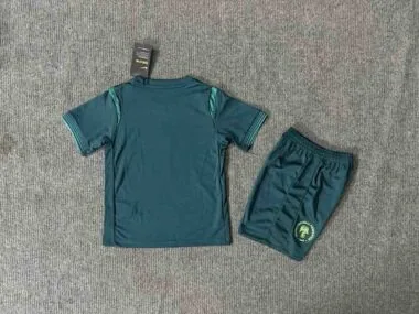 2025 Nigeria uittenue voor kinderen (voetbal)