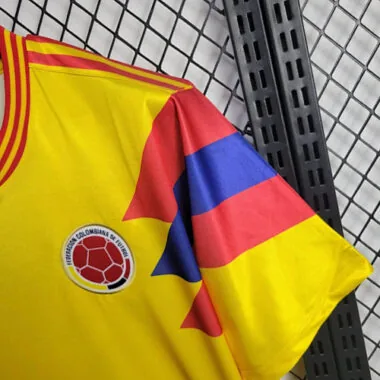 1990 Colombia Home Retro Kit Football