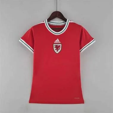 2022 Wales women red