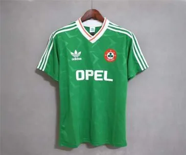 1990 ireland home