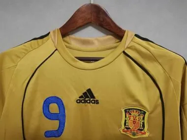2008, jogo fora de casa contra a Espanha