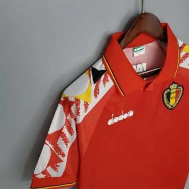 1995 Belgium red home