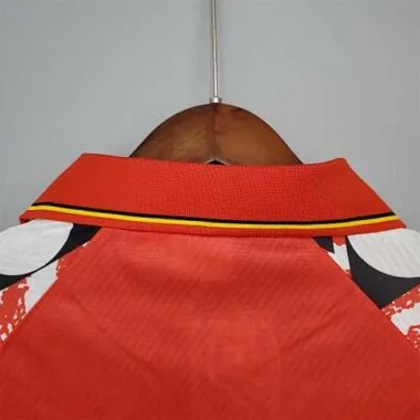 1995 Belgium red home