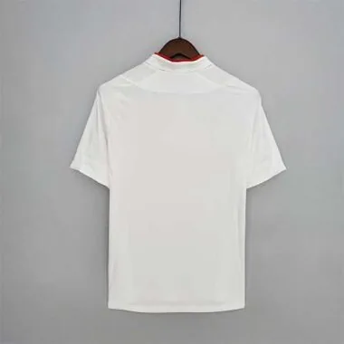 2012 England home1684421307000