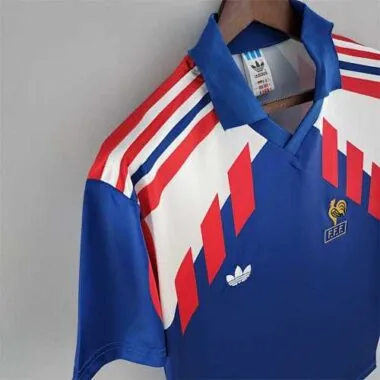 88-90 France home