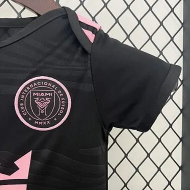 24-25: El mejor uniforme infantil de visitante del Inter Miami