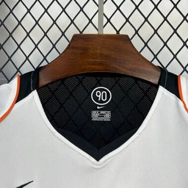 04-05 Valencia Home Kit Retro Soccer AAAAJersey Yupoo