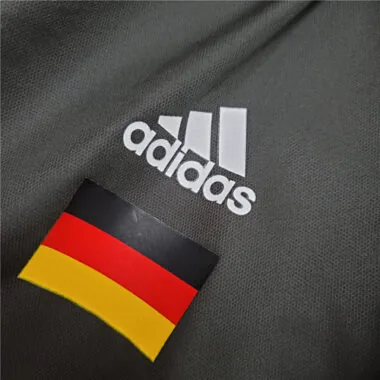 20-21 Germany black windbreaker