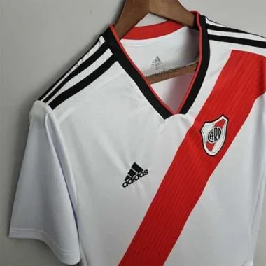 18-19 River Plate em casa