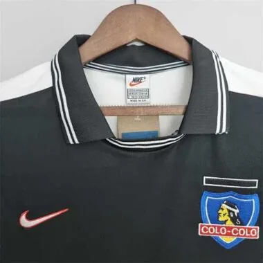 99 Colo-Colo away