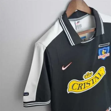 99 Colo-Colo away