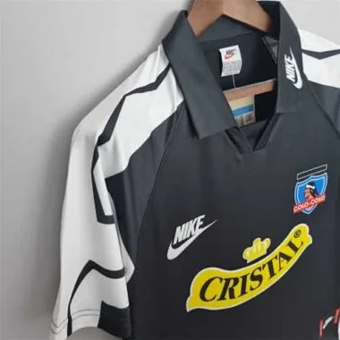 95 Colo-Colo away
