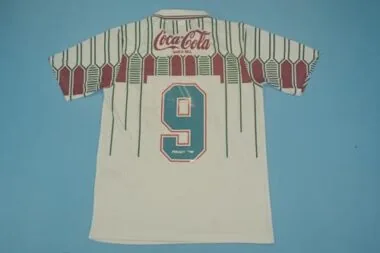 89-90 Fluminense à l'extérieur