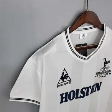 83-84 Tottenham Hotspur home