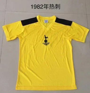 82-83 Tottenham Hotspur away yellow