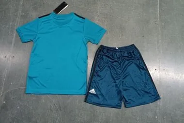 Equipamento infantil retro de terceiro jogo do Real Madrid 17-18, tamanhos: 16-28, camisola de futebol