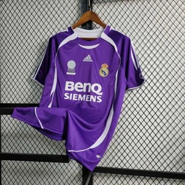 06-07 Retro Real Madrid Purple S-XXL