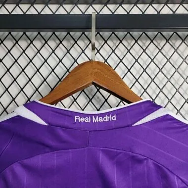 06-07 Retro Real Madrid Purple S-XXL