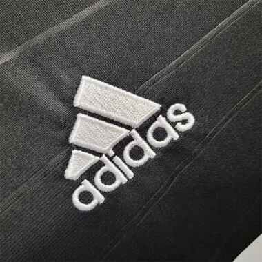 10-11 Real Madrid away