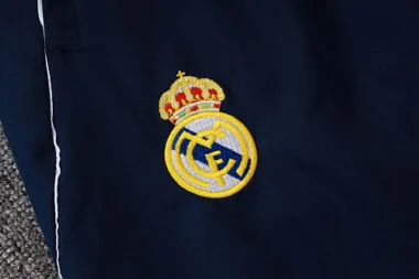 26-27 Real Madrid Windbreaker Jackets Kit Soccer T-Shirt