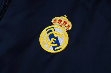 26-27 Real Madrid Windbreaker Jackets Kit Soccer T-Shirt