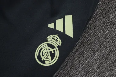26-27 Real Madrid Green Hoodies Jackets Kit Soccer T-Shirt