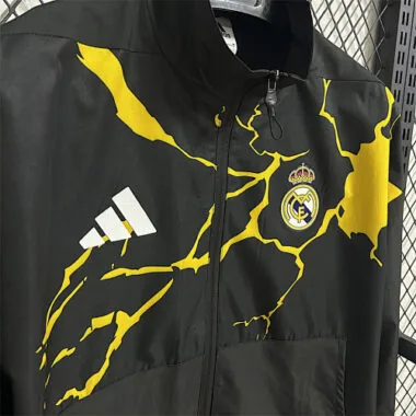 26-27 Real Madrid Black Windbreaker Jackets Kit Soccer T-Shirt