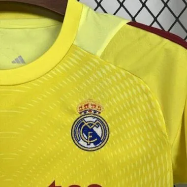 25-26 Real Madrid Yellow Goalkeeper Kid Kits Youth Apparels Joy