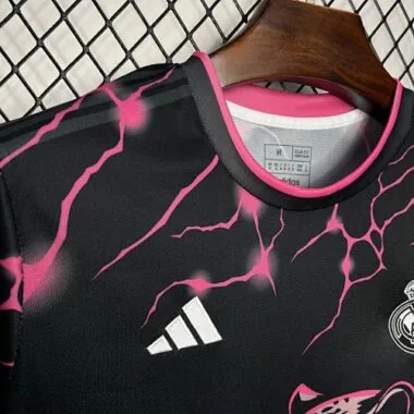 24-25 Real Madrid Pink Jaguar Special Edition Kit Soccer Uniforms Soccer