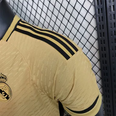 23-24 Real Madrid yellow player version