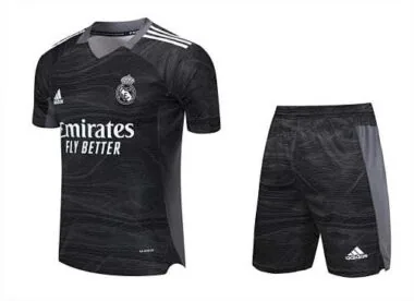 21-22 Real Madrid black goalkeeper