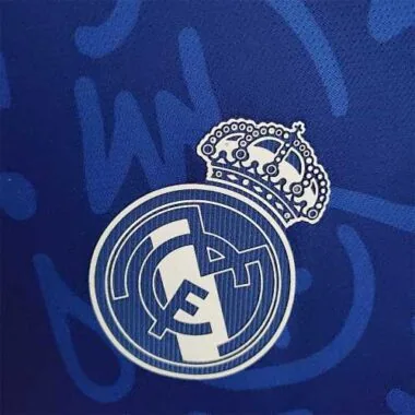21-22 Real Madrid away