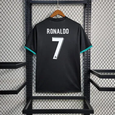17-18 Real Madrid away