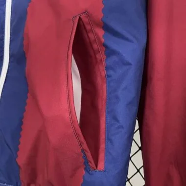 23-24 Barcellona: giacca a vento reversibile rossa e bianca, giacca a doppio lato, le migliori maglie