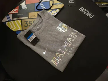 Kit da collaborazione "Barcelona Grey" 24-25, edizione speciale riflettente, calcio