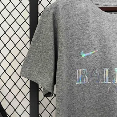 Kit da collaborazione "Barcelona Grey" 24-25, edizione speciale riflettente, calcio