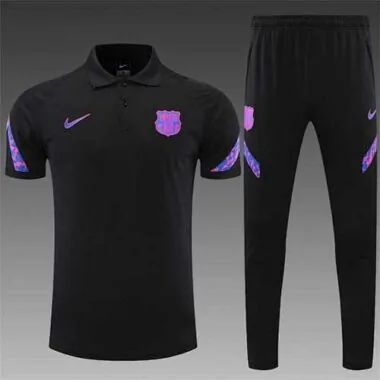 Polo Barcellona nera con logo viola