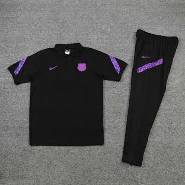 Polo Barcellona nera con logo viola